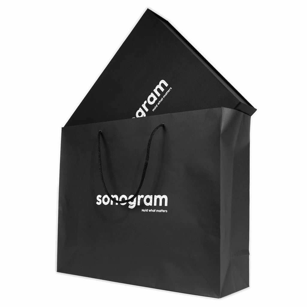 un sac et une boite sonogram