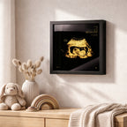 un cafre sonogram or accroché dans une chambre d'enfant